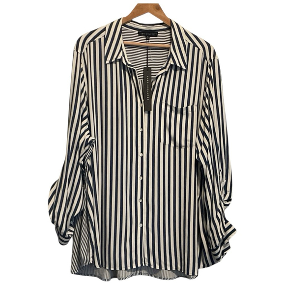 Jane + Delancey Button-Up w/ button back Shirt Size 2X navy Blue white Stripe - Picture 2 of 12